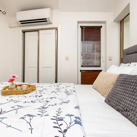 Stylish 1bd Flat With A Terrace Near The Centre Of By Flat Mаnager 公寓 普罗夫迪夫