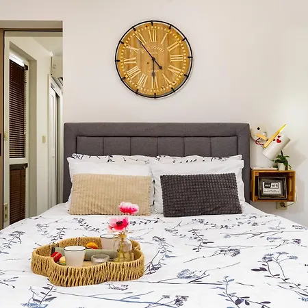 Stylish 1bd Flat With A Terrace Near The Centre Of By Flat Mаnager Apartment *