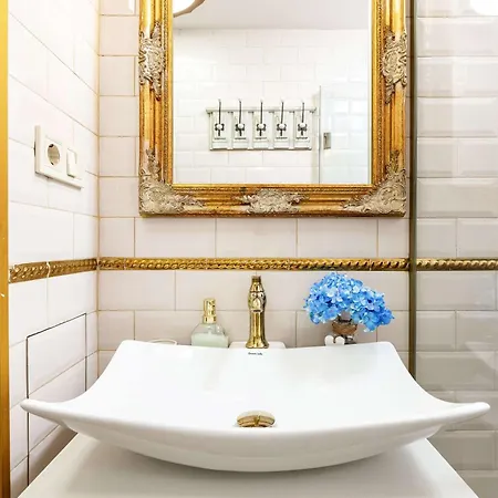 Апартаменты Stylish 1bd Flat With A Terrace Near The Centre Of By Flat Mаnager