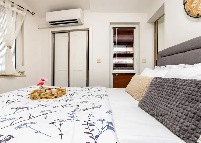 Stylish 1bd Flat With A Terrace Near The Centre Of By Flat Mаnager 公寓 普罗夫迪夫